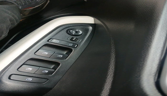 2024 Hyundai VENUE S (O) 1.0 Turbo Petrol DCT, Petrol, Automatic, 7,345 km, interior