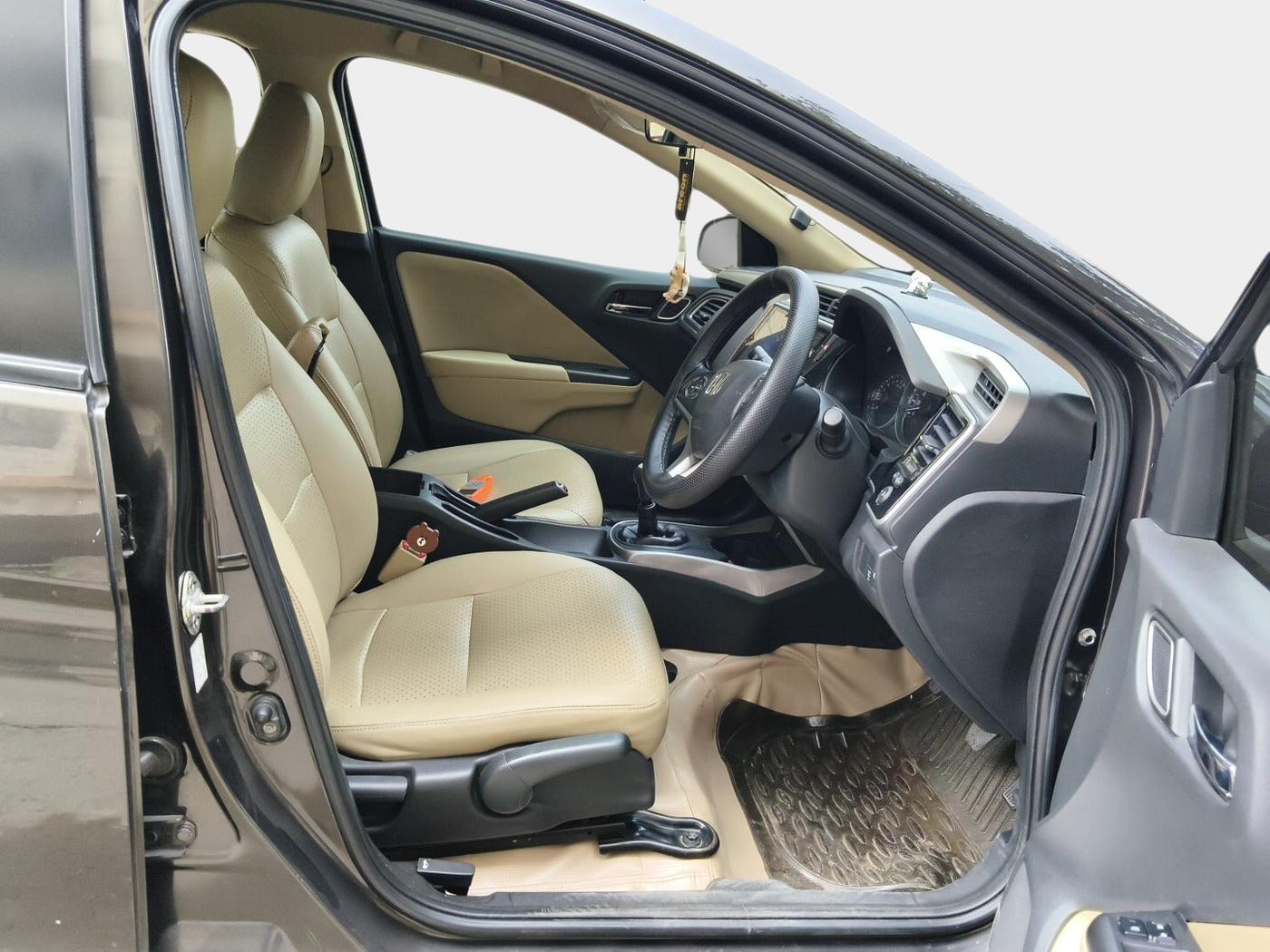 2017 Honda City 1.5L I-VTEC V MT, Petrol, Manual, 68,014 km, interior