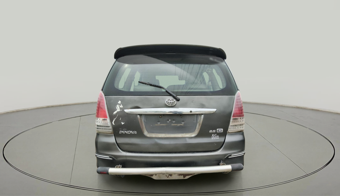 2010 Toyota Innova G1 2.5, Diesel, Manual, 3,50,886 km, exterior