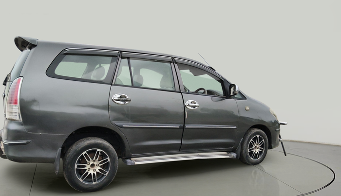 2010 Toyota Innova G1 2.5, Diesel, Manual, 3,50,886 km, exterior