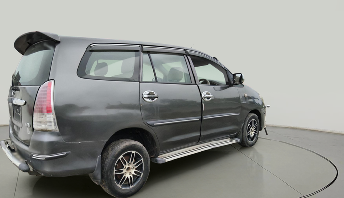 2010 Toyota Innova G1 2.5, Diesel, Manual, 3,50,886 km, exterior