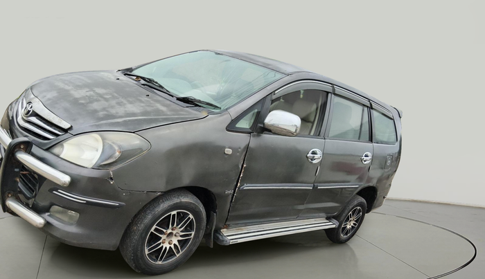 2010 Toyota Innova G1 2.5, Diesel, Manual, 3,50,886 km, exterior