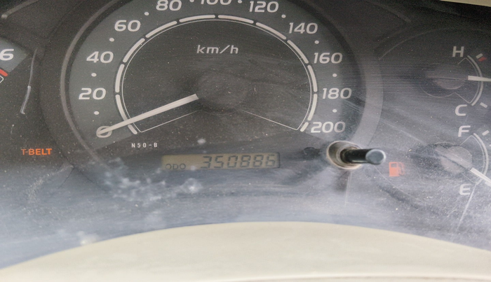 2010 Toyota Innova G1 2.5, Diesel, Manual, 3,50,886 km, interior