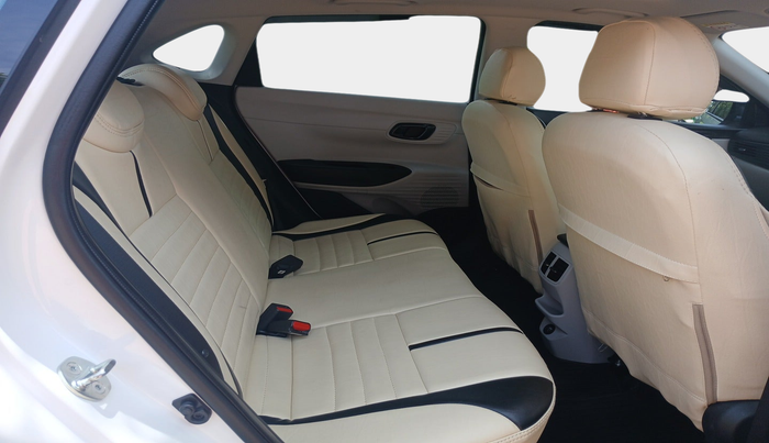 2024 Hyundai NEW I20 Sportz (O) 1.2, Petrol, Manual, 19,917 km, interior