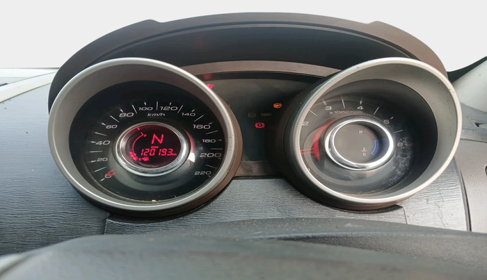 2012 Mahindra XUV500 W8, Diesel, Manual, 1,20,193 km, interior