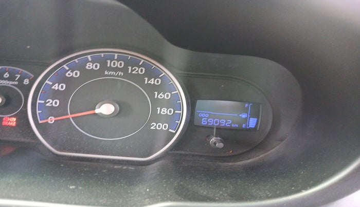 2015 Hyundai i10 SPORTZ 1.1, Petrol, Manual, 69,092 km, interior