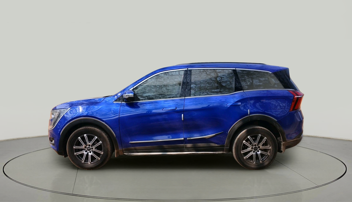 2022 Mahindra XUV700 AX 7 LUXURY D AT 7 STR, Diesel, Automatic, 71,871 km, exterior
