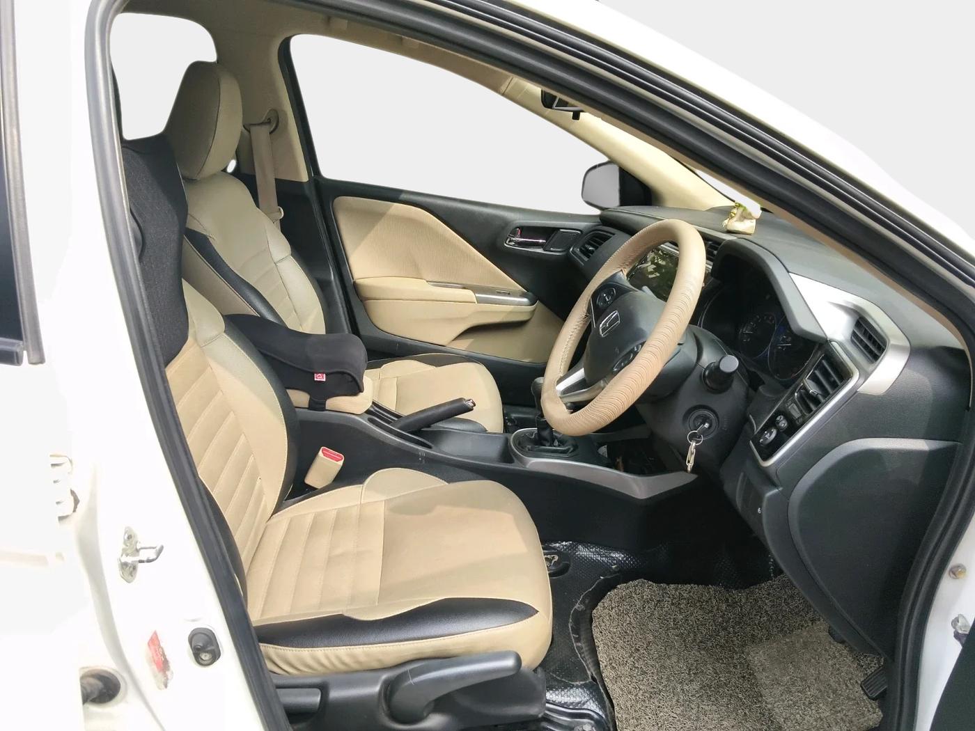 2016 Honda City 1.5L I-DTEC V, Diesel, Manual, 1,02,212 km, interior