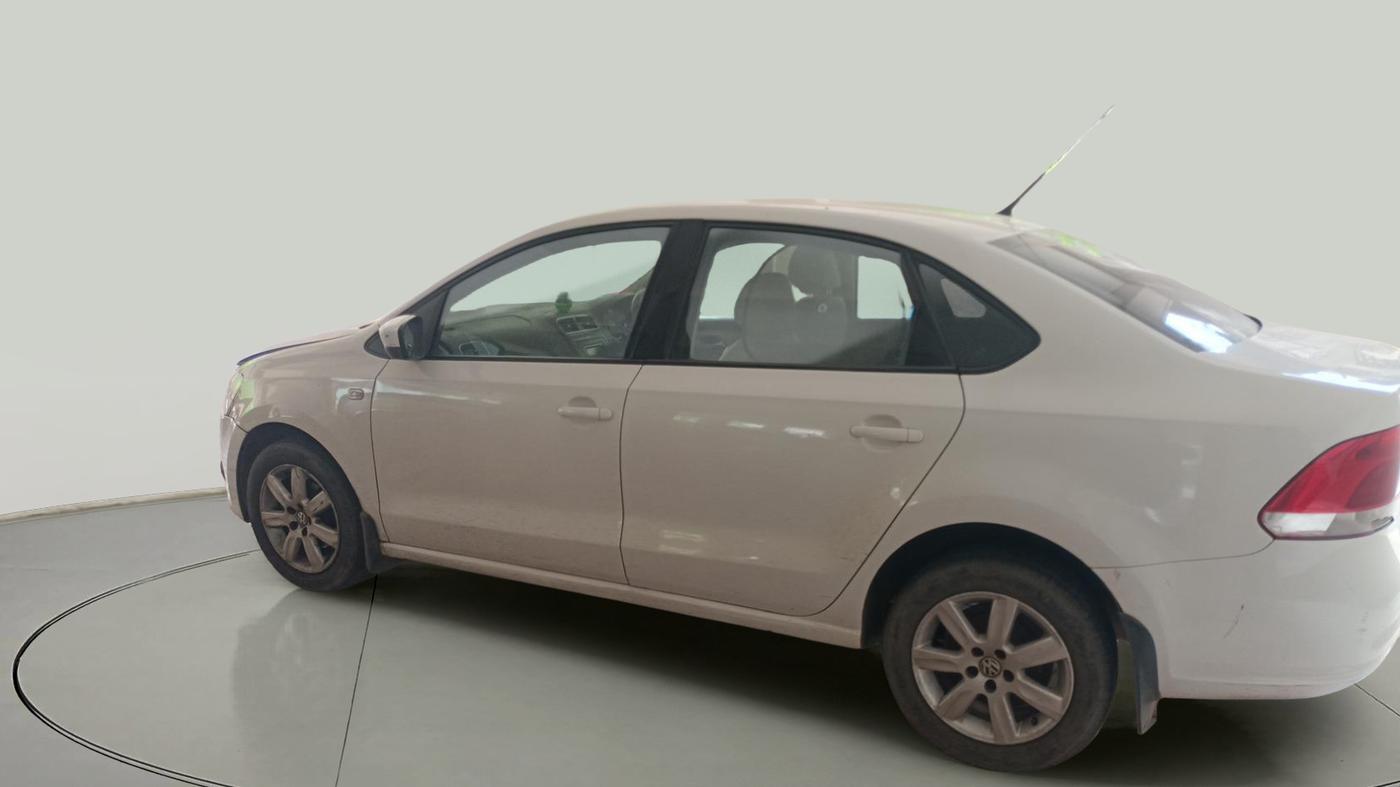 2011 Volkswagen Vento HIGHLINE 1.6 MPI, Petrol, Manual, 2,13,764 km, exterior
