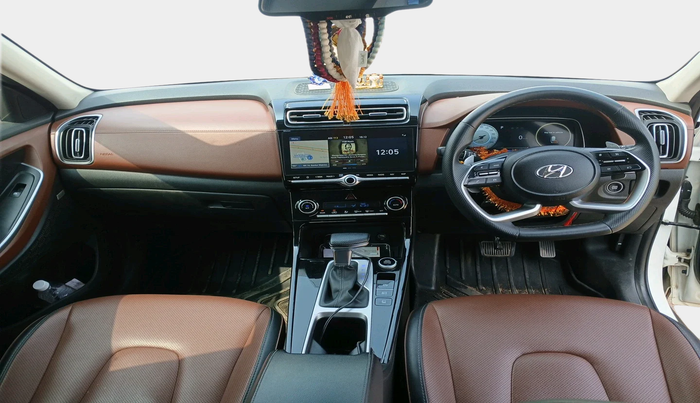 2023 Hyundai ALCAZAR PLATINUM(O) 7STR 1.5 AT, Diesel, Automatic, 77,998 km, interior