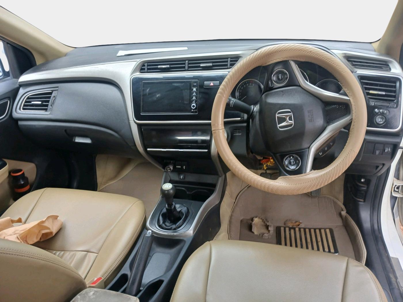 2018 Honda City 1.5L I-VTEC V MT, Petrol, Manual, 1,10,894 km, interior