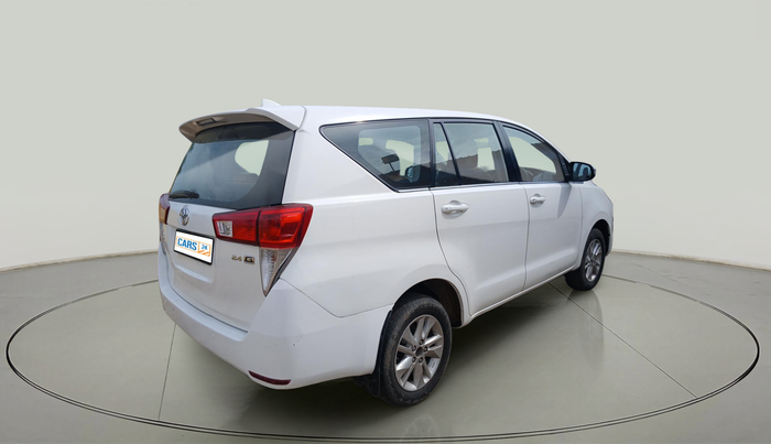 2017 Toyota Innova Crysta 2.4 G 7 STR, Diesel, Manual, 1,14,173 km, exterior