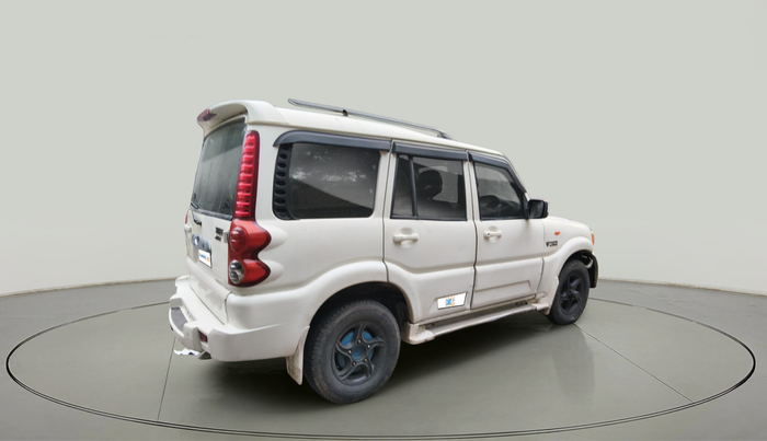 2013 Mahindra Scorpio SLE, Diesel, Manual, 2,51,965 km, exterior