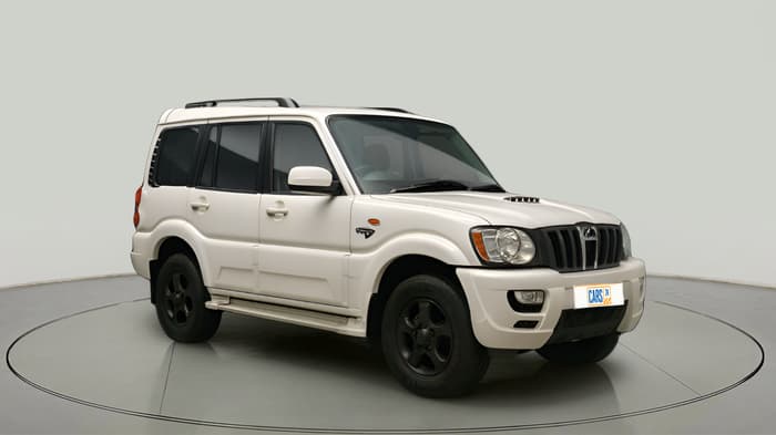2013 Mahindra Scorpio SLE, Diesel, Manual, 2,51,965 km, exterior