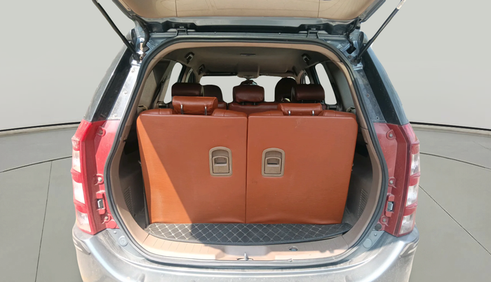 2014 Mahindra XUV500 W4, Diesel, Manual, 1,25,000 km, exterior