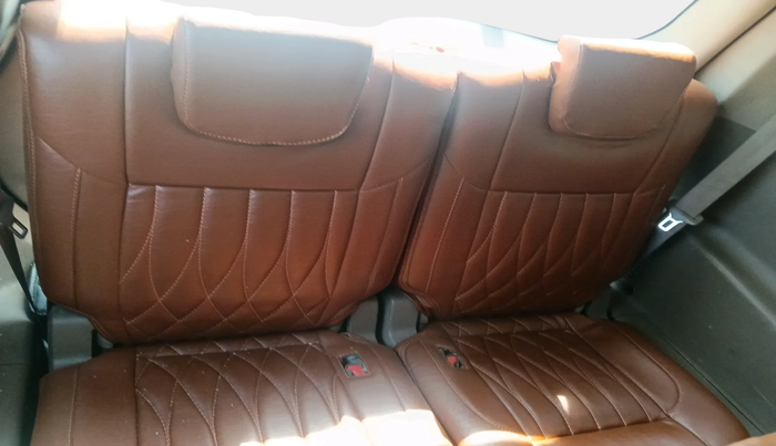 2014 Mahindra XUV500 W4, Diesel, Manual, 1,25,000 km, interior