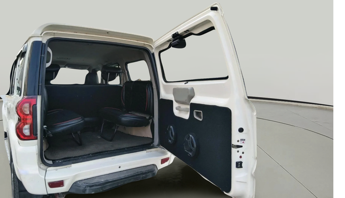 2018 Mahindra Scorpio S5, Diesel, Manual, 69,861 km, exterior