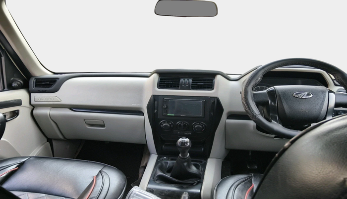 2018 Mahindra Scorpio S5, Diesel, Manual, 69,861 km, interior