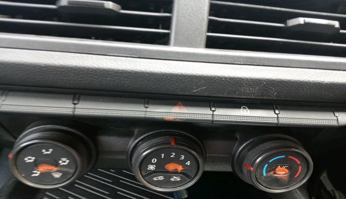 2021 Renault Kiger RXL MT, Petrol, Manual, 26,646 km, interior