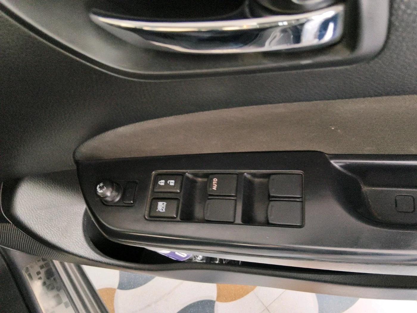 2014 Maruti Swift VDI, Diesel, Manual, 67,827 km, interior