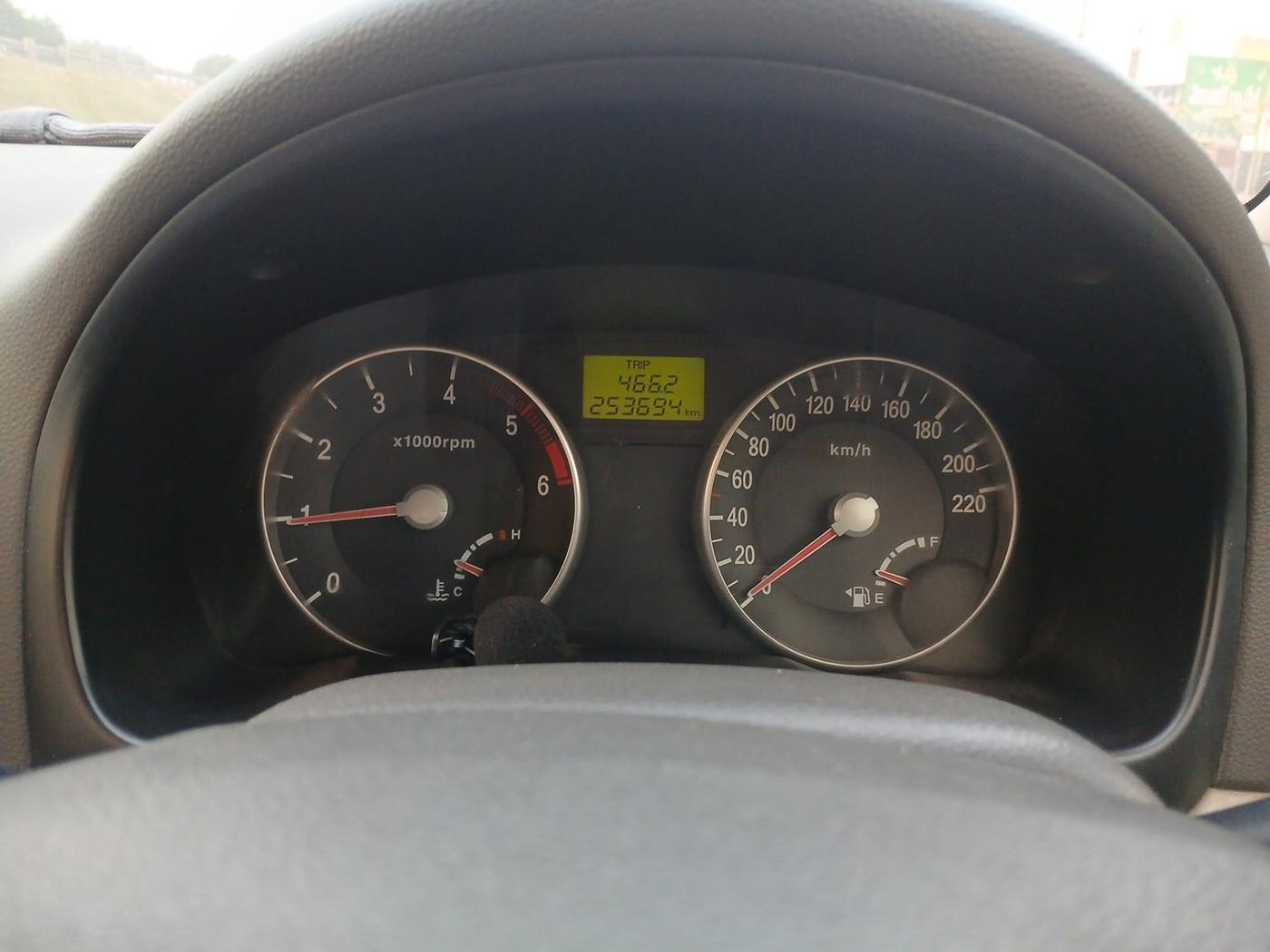 2010 Hyundai Verna TRANSFORM 1.5 SX CRDI, Diesel, Manual, 2,53,694 km, interior