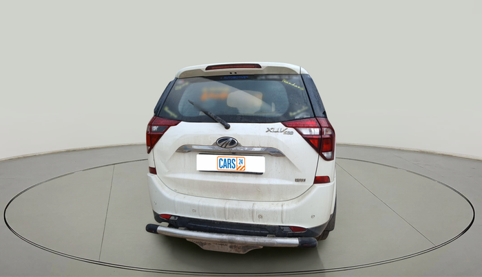 2019 Mahindra XUV500 W11, Diesel, Manual, 1,72,089 km, exterior
