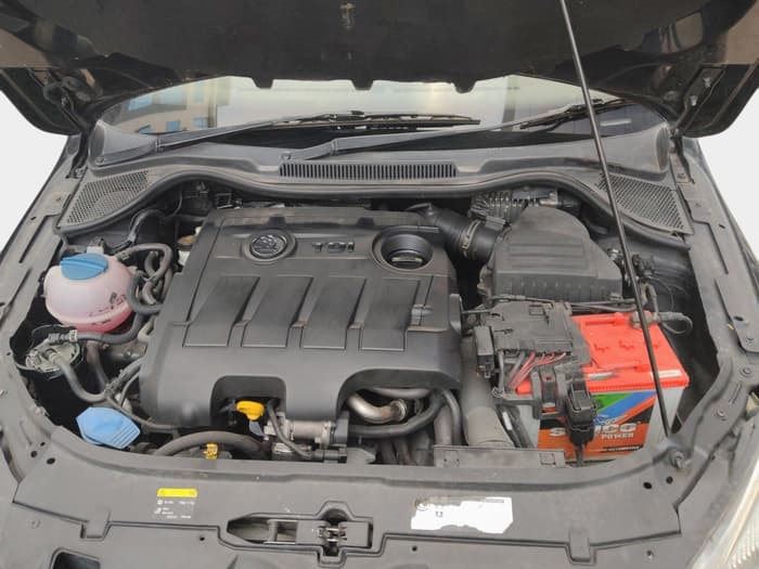 2015 Skoda Rapid 1.5 TDI CR ELEGANCE PLUS AT, Diesel, Automatic, 92,071 km, exterior