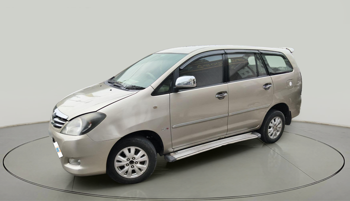 2010 Toyota Innova V 2.5 8 STR, Diesel, Manual, 3,09,803 km, exterior