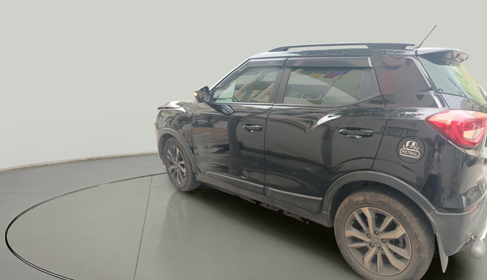 2021 Mahindra XUV300 W8 (O) 1.2 PETROL, Petrol, Manual, 88,712 km, exterior