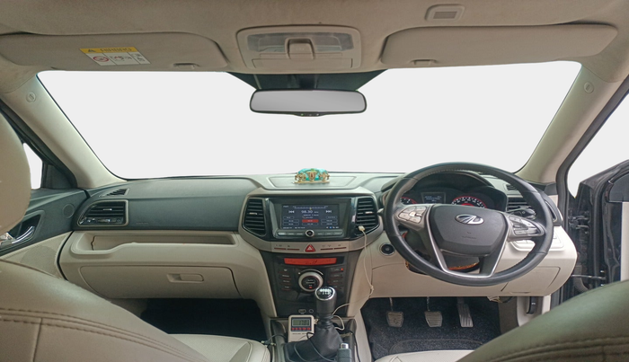 2021 Mahindra XUV300 W8 (O) 1.2 PETROL, Petrol, Manual, 88,712 km, interior