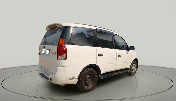 2015 Mahindra Xylo H4 BS IV, Diesel, Manual, 2,12,102 km, exterior