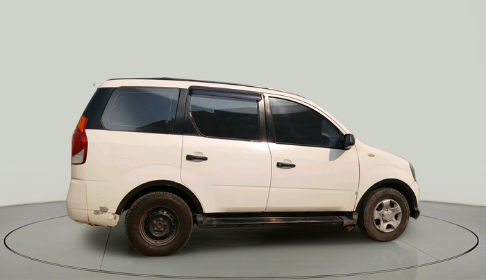 2015 Mahindra Xylo H4 BS IV, Diesel, Manual, 2,12,102 km, exterior