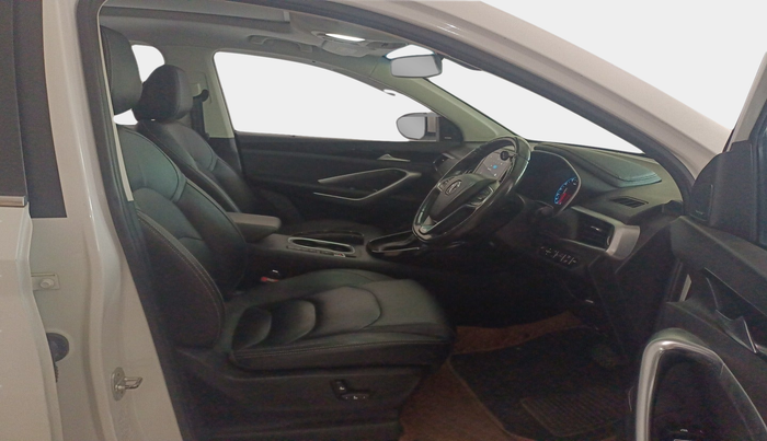 2020 MG HECTOR SHARP 1.5 DCT PETROL, Petrol, Automatic, 1,06,689 km, interior