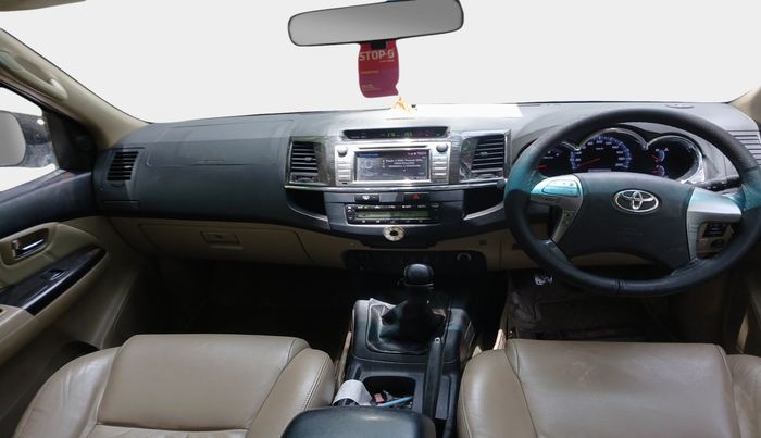 2014 Toyota Fortuner 3.0 4X2 MT, Diesel, Manual, 1,52,965 km, interior