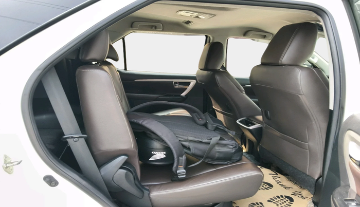 2018 Toyota Fortuner 2.8 4X2 MT, Diesel, Manual, 1,38,263 km, interior