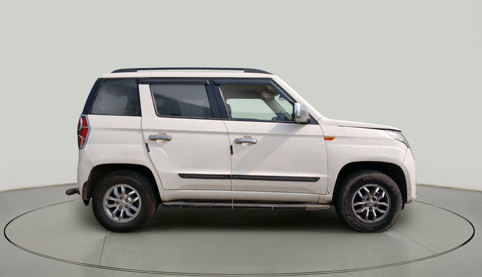 2017 Mahindra TUV300 T8, Diesel, Manual, 1,38,935 km, exterior