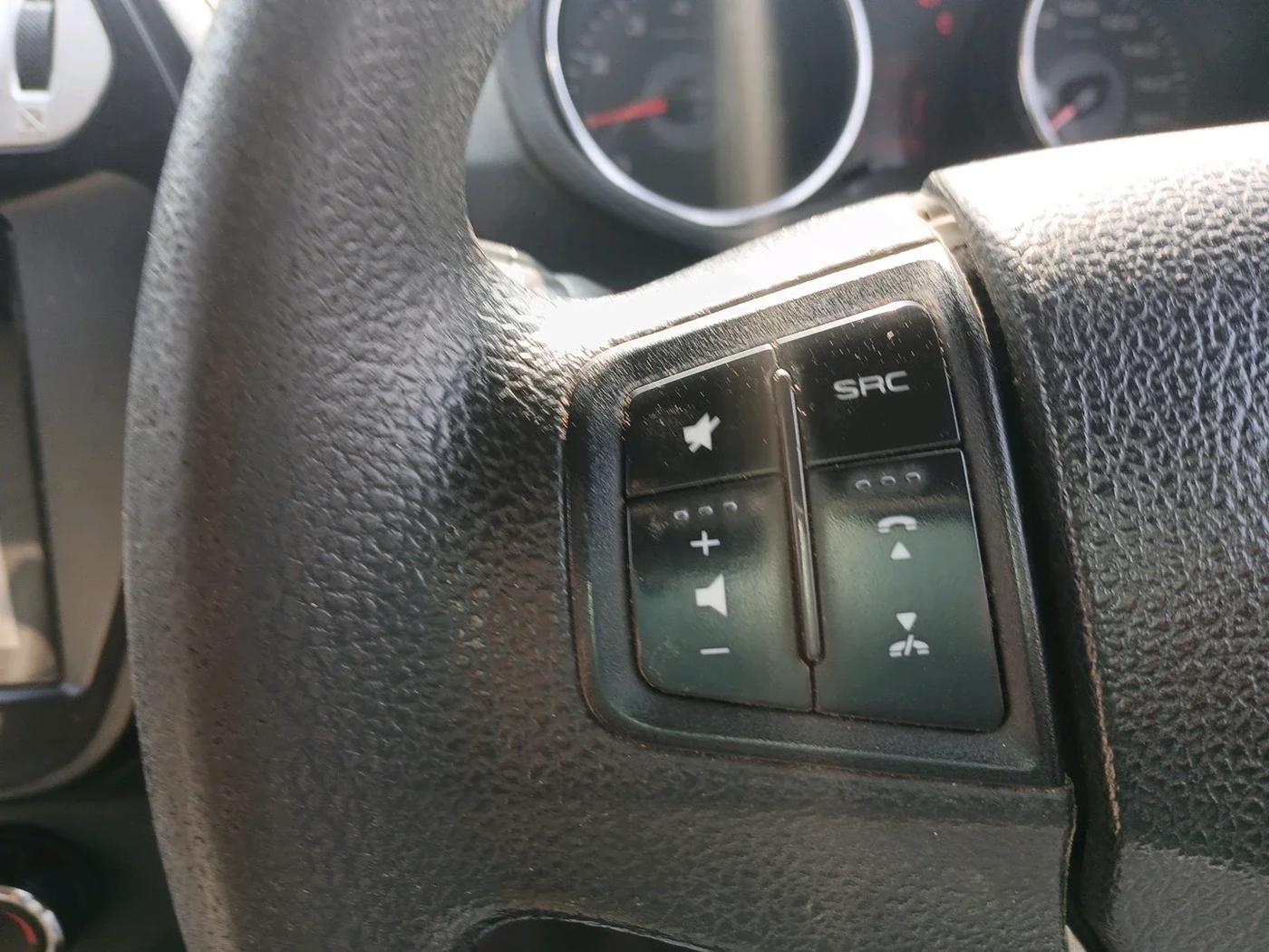 2017 Mahindra TUV300 T8, Diesel, Manual, 1,38,935 km, interior