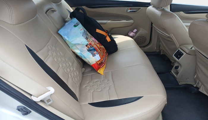 2017 Maruti Ciaz ZDI SHVS, Diesel, Manual, 1,35,880 km, interior