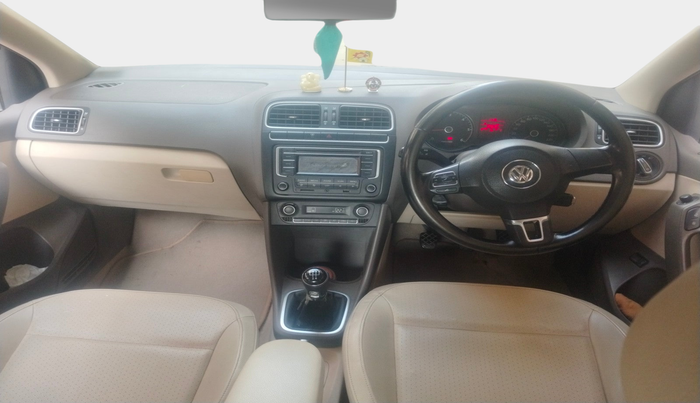 2013 Volkswagen Vento HIGHLINE DIESEL 1.6, Diesel, Manual, 1,85,205 km, interior