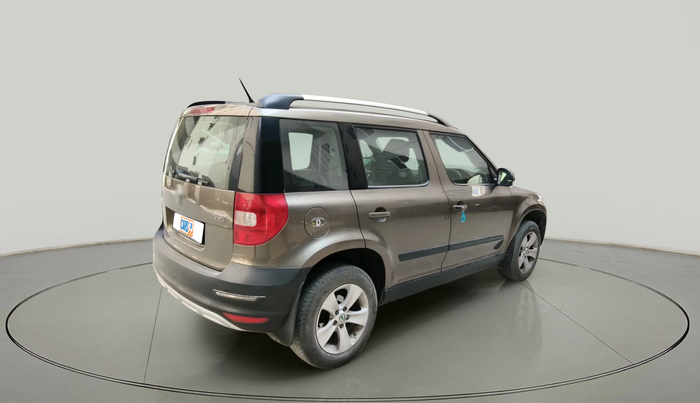 2012 Skoda Yeti AMBITION 2.0 TDI CR 4X2, Diesel, Manual, 1,26,876 km, exterior