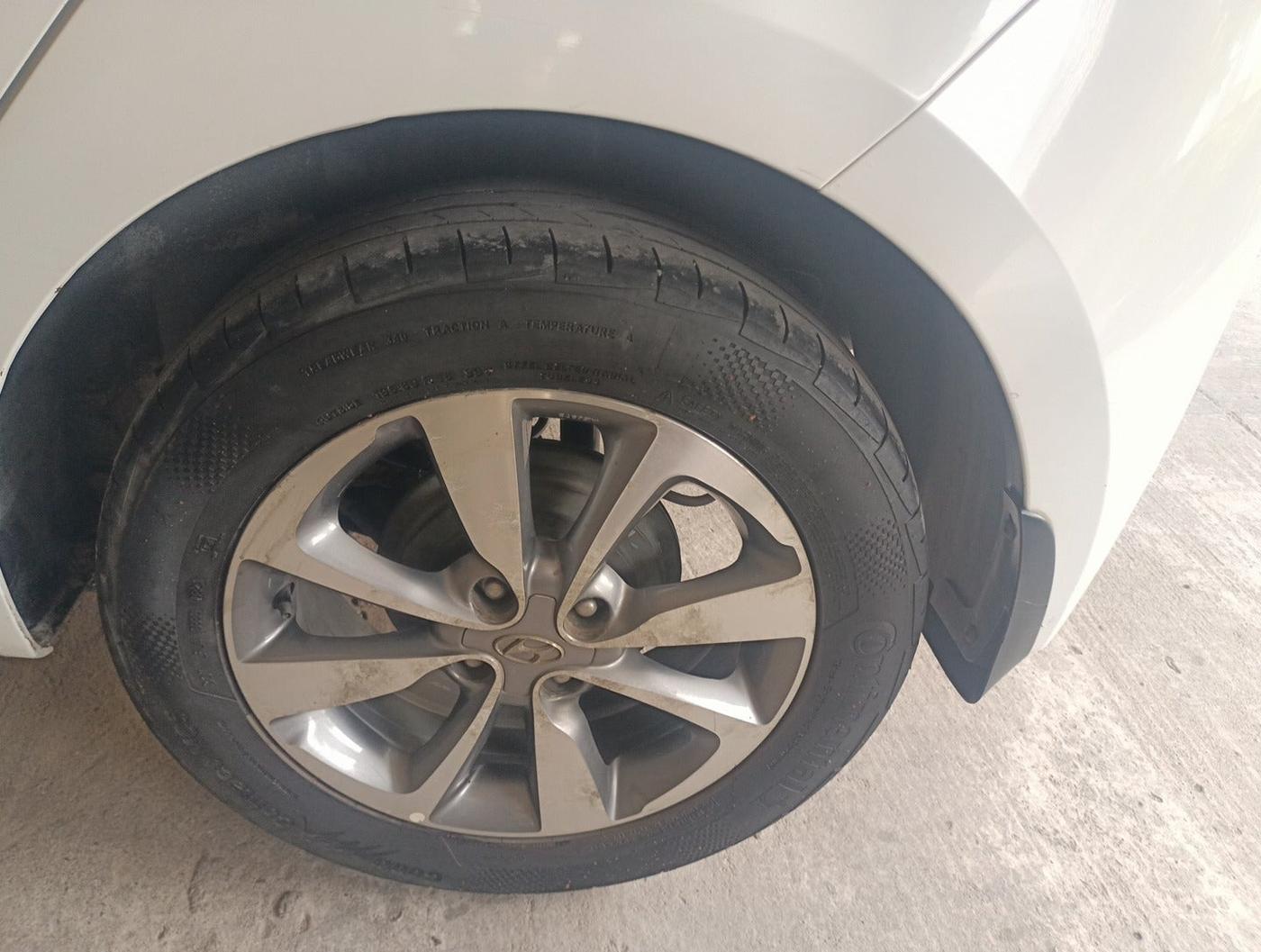 2017 Hyundai Elite i20 ASTA 1.4 CRDI (O), Diesel, Manual, 73,159 km, tyre