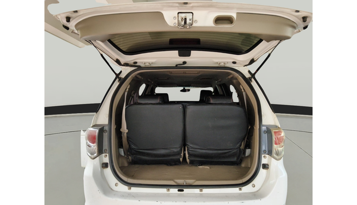 2014 Toyota Fortuner 3.0 4X2 AT, Diesel, Automatic, 2,32,708 km, exterior