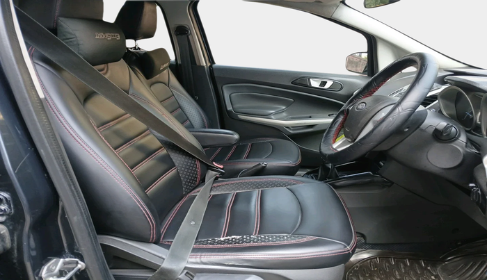 2013 Ford Ecosport TITANIUM 1.5L DIESEL, Diesel, Manual, 3,95,656 km, interior