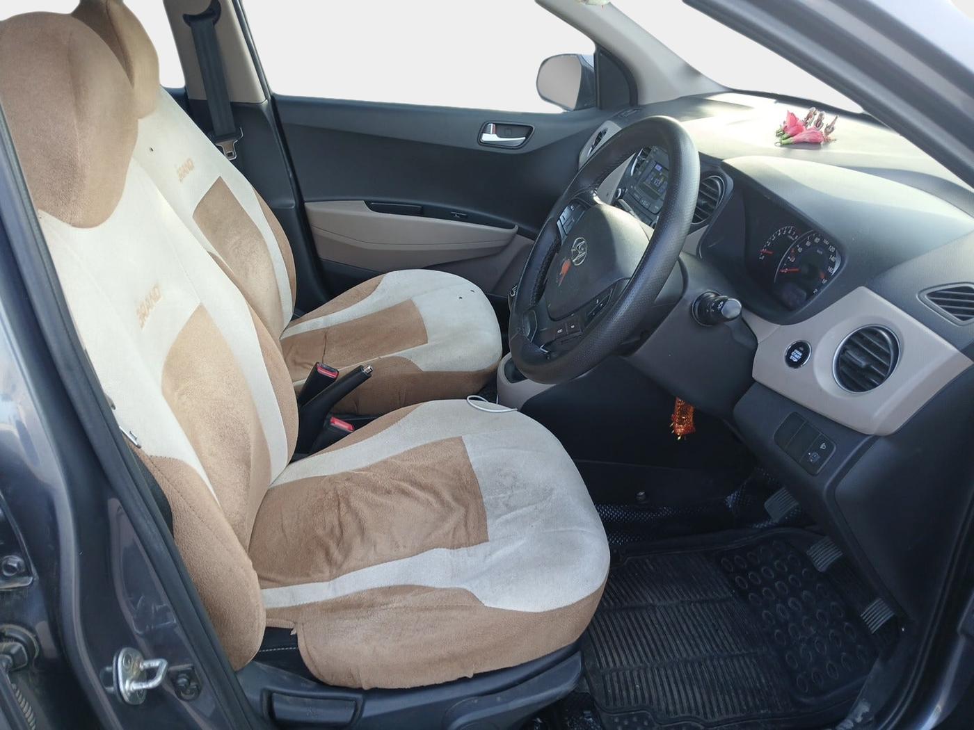 2016 Hyundai Grand i10 ASTA 1.2 KAPPA VTVT, Petrol, Manual, 68,517 km, interior