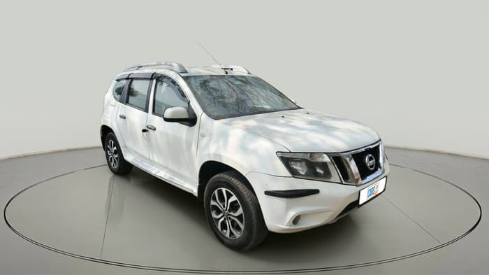 2014 Nissan Terrano XV D THP PREMIUM 110 PS, Diesel, Manual, 1,14,371 km, exterior