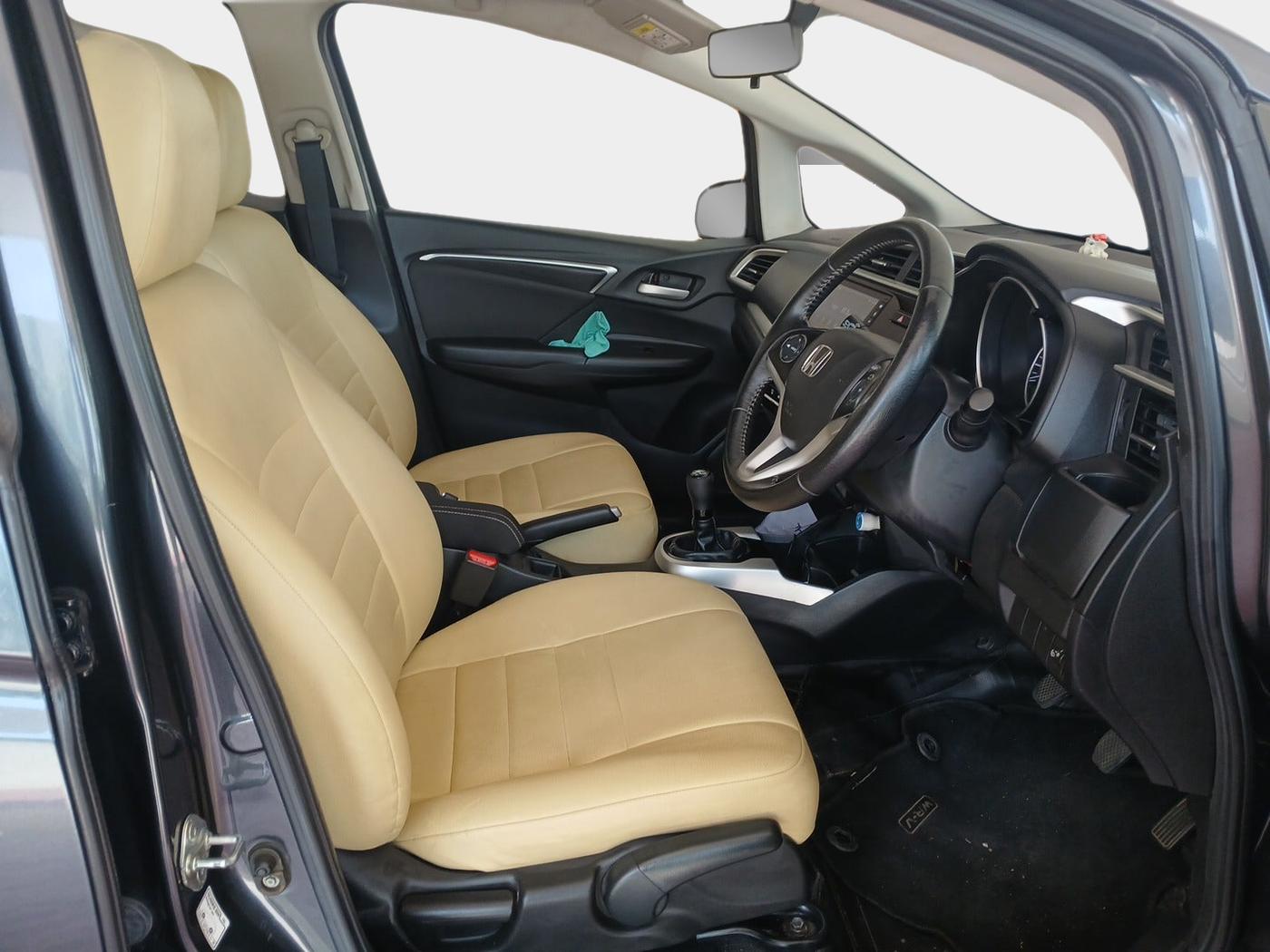 2022 Honda WR-V 1.2L I-VTEC VX MT, Petrol, Manual, 43,283 km, interior