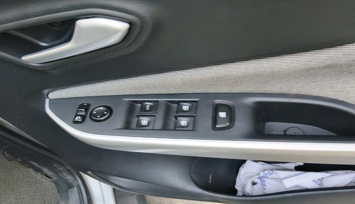 2021 Nissan MAGNITE XL, Petrol, Manual, 41,443 km, interior