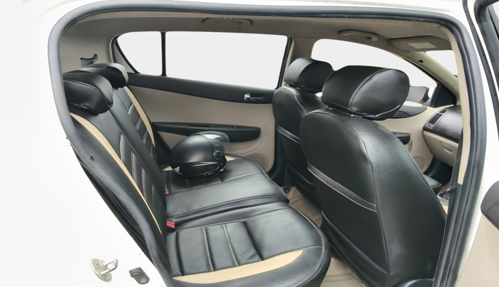 2014 Hyundai i20 ASTA 1.4 CRDI, Diesel, Manual, 1,92,347 km, interior