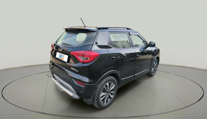 2021 Mahindra XUV300 W8 (O) 1.2 PETROL, Petrol, Manual, 98,306 km, exterior