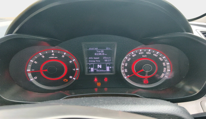 2021 Mahindra XUV300 W8 (O) 1.2 PETROL, Petrol, Manual, 98,306 km, interior